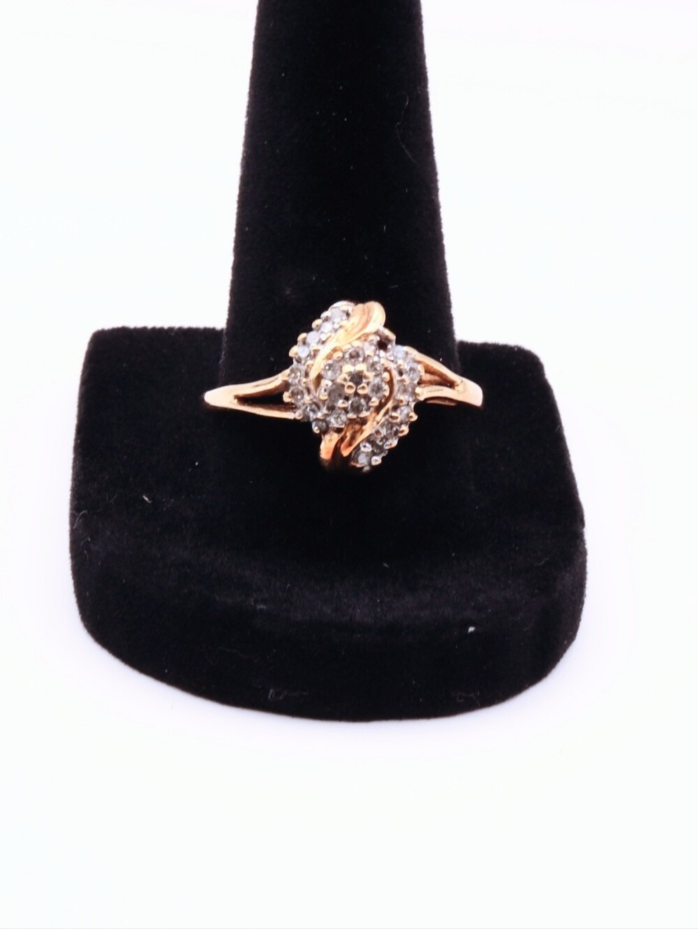 1970s Vintage 10k Gold Diamond Ring Size 9
